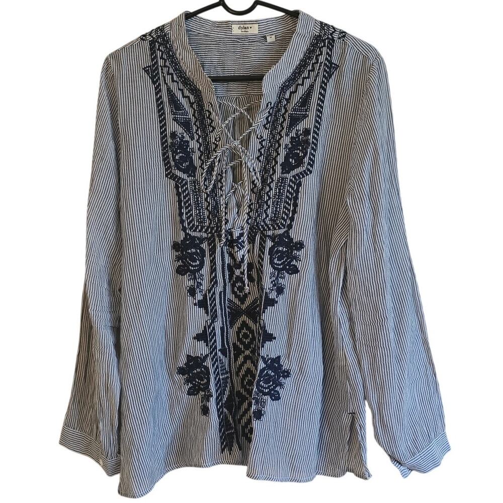 Dylan striped floral embroidered tunic shirt size medium